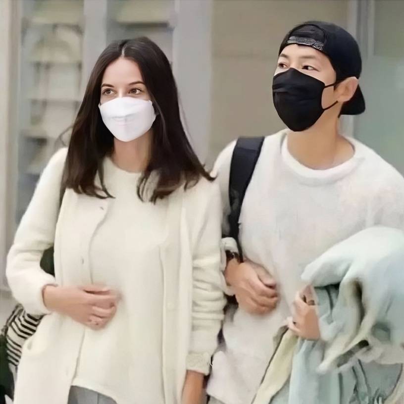 曾与宋智孝,金泰梨传绯闻,认爱英国女友网猜怀孕_宋慧乔_pann