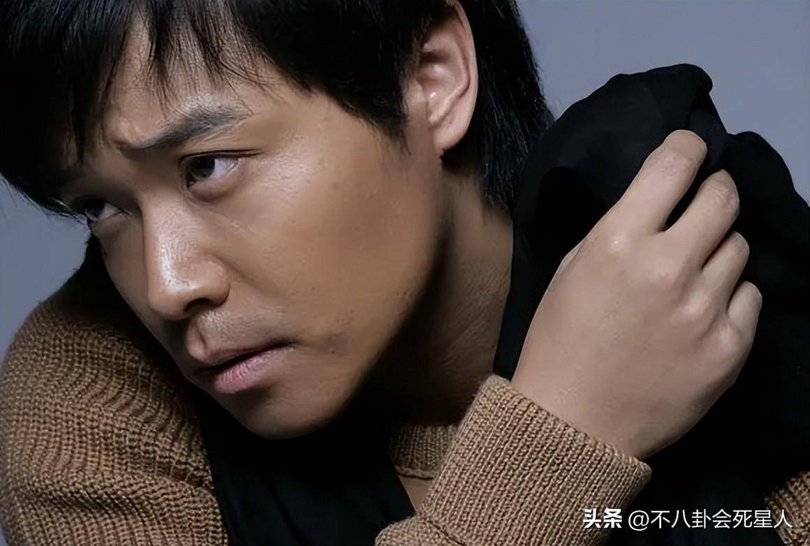 当然,除了有争议的作品,陈思诚的私生活也有争议.