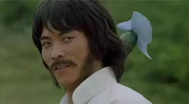 原创
            他是“反派专业户”，《七龙珠》拿他做原型，曾一脚踢断成龙一颗牙