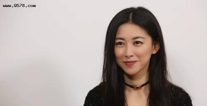 连续8年入选全球最美面孔,跟法拉利总裁恋爱,朱珠到底有啥魅力_评价