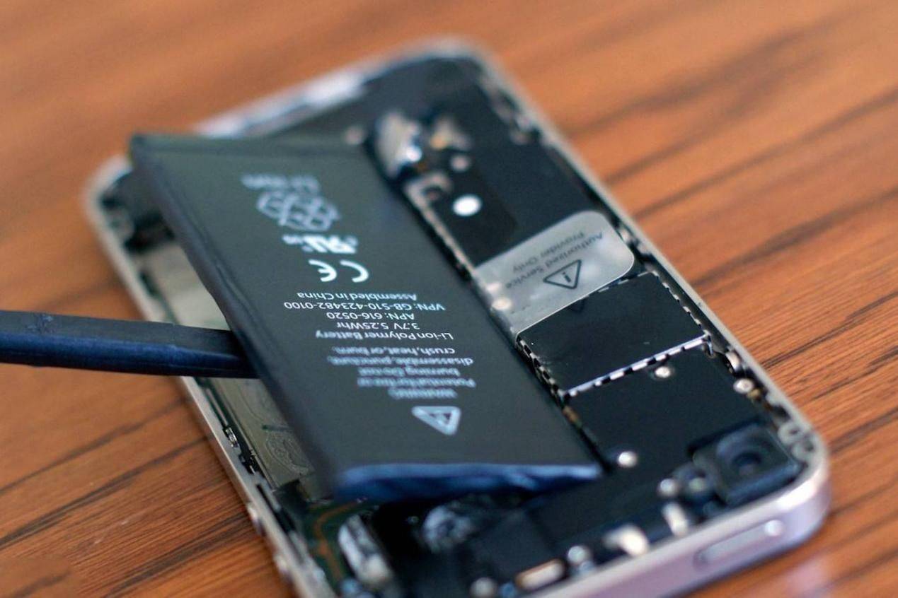 用了三年多的iPhone 11,电池健康还有86%!这样设置对电池伤害小 用了三年多的iPhone 11,电池健康还有86%!这样设置对电池伤害小