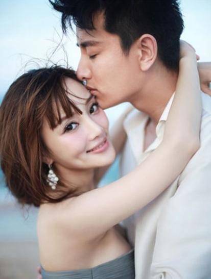 李小璐拍摄最新写真,手臂加了"比目鱼"纹身,背后还有一段故事_贾乃亮