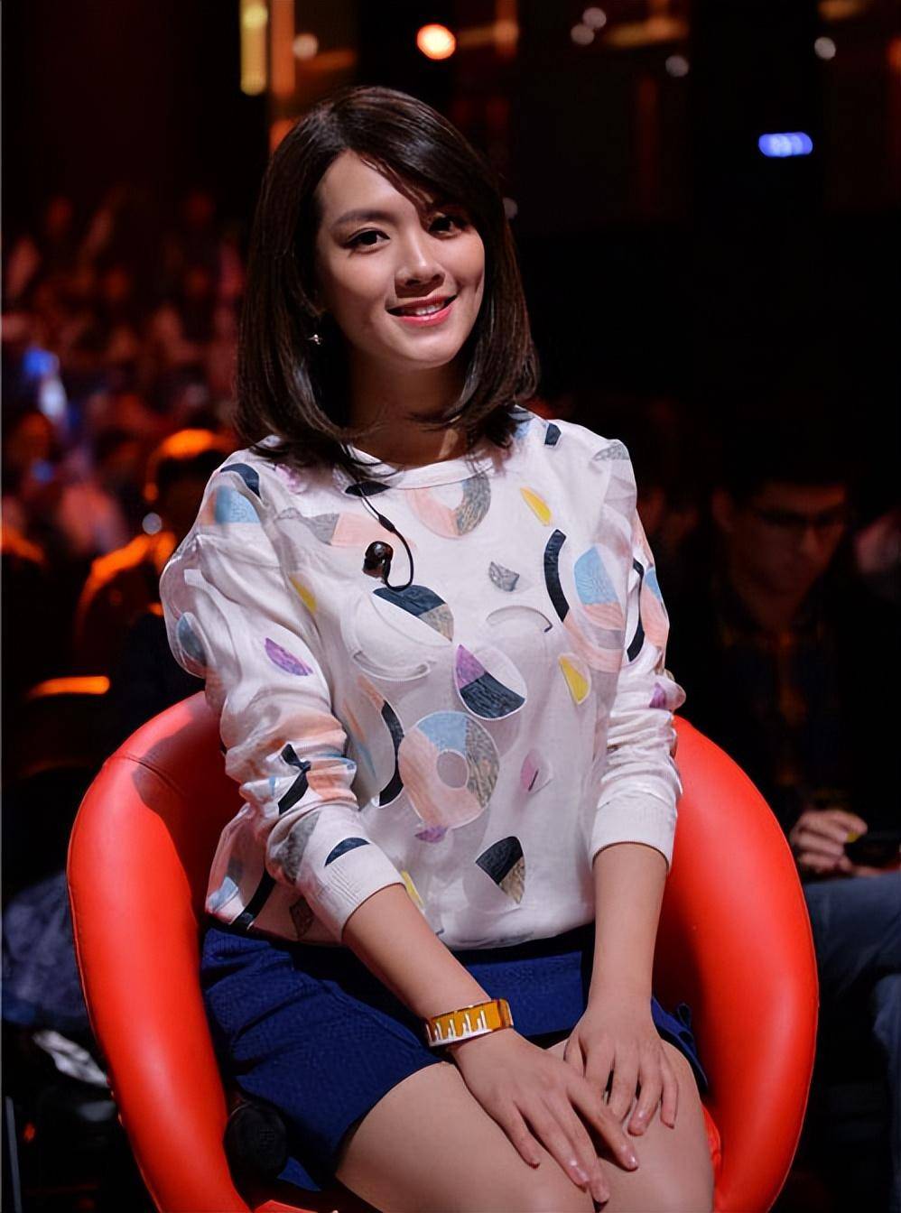 从选秀冠军到演员,演过《如懿传》,她还是《万里归途》的钟冉冉_音乐