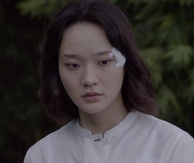 周迅虽然很美,但也显老了,47岁的年纪终究不敢扮美了_刘小敏_剧中