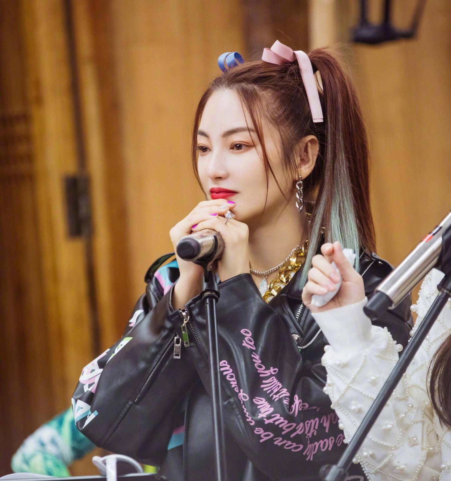 《姐姐的爱乐之程》张雨绮连夜染头发,爱美的心一刻也不能等_造型_张