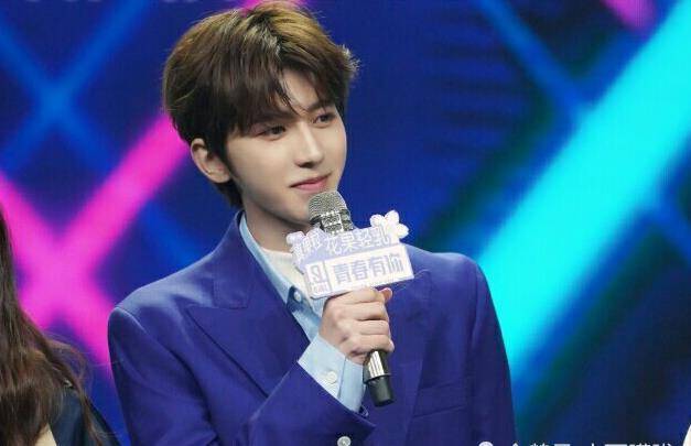 蔡徐坤陈立农默契换情头,网友:出道两周年还是等到了_头像_节目_时间