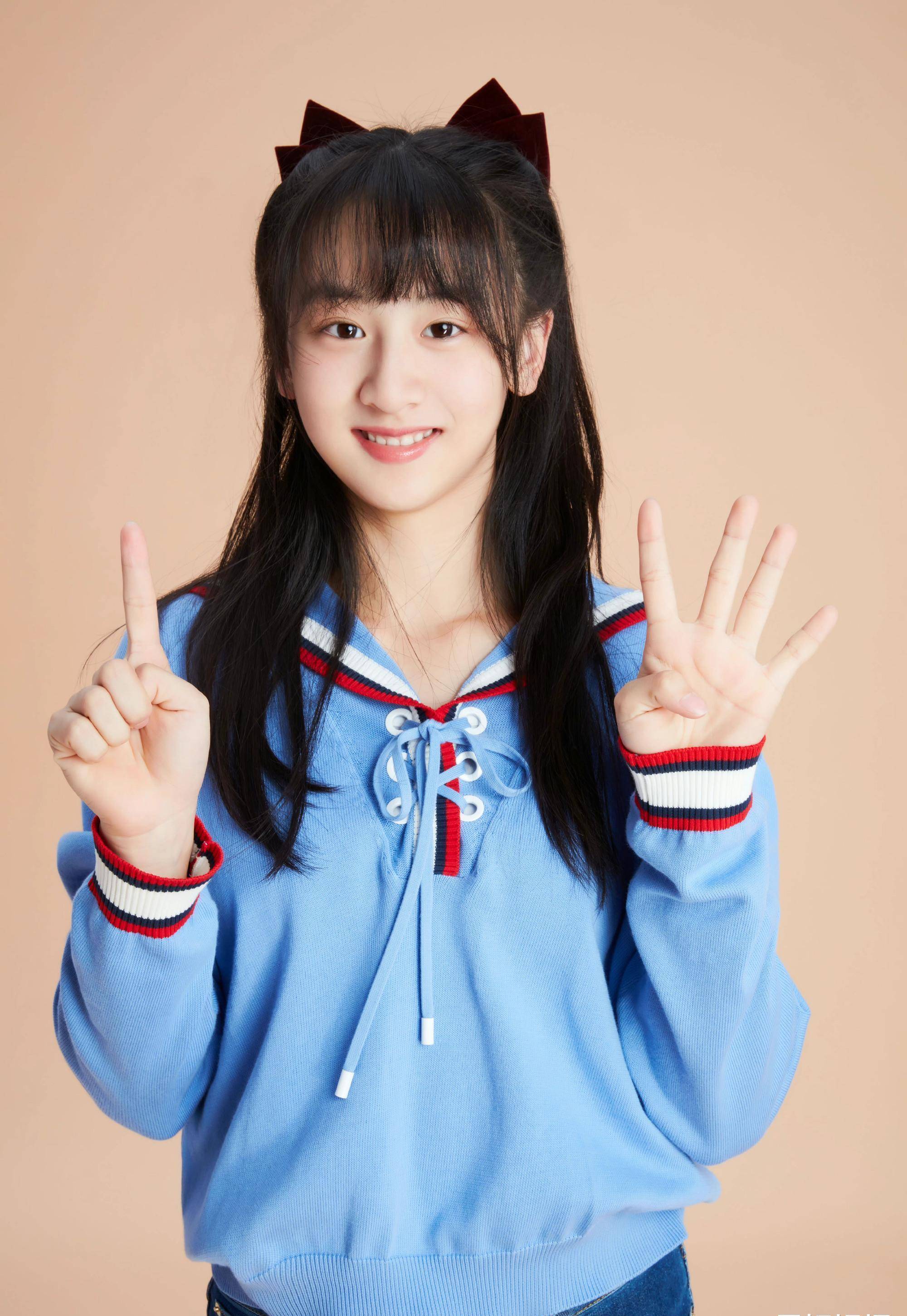 原以为森碟长大后可能会继承爸爸的衣钵,或是像很多星二代,体二代一样