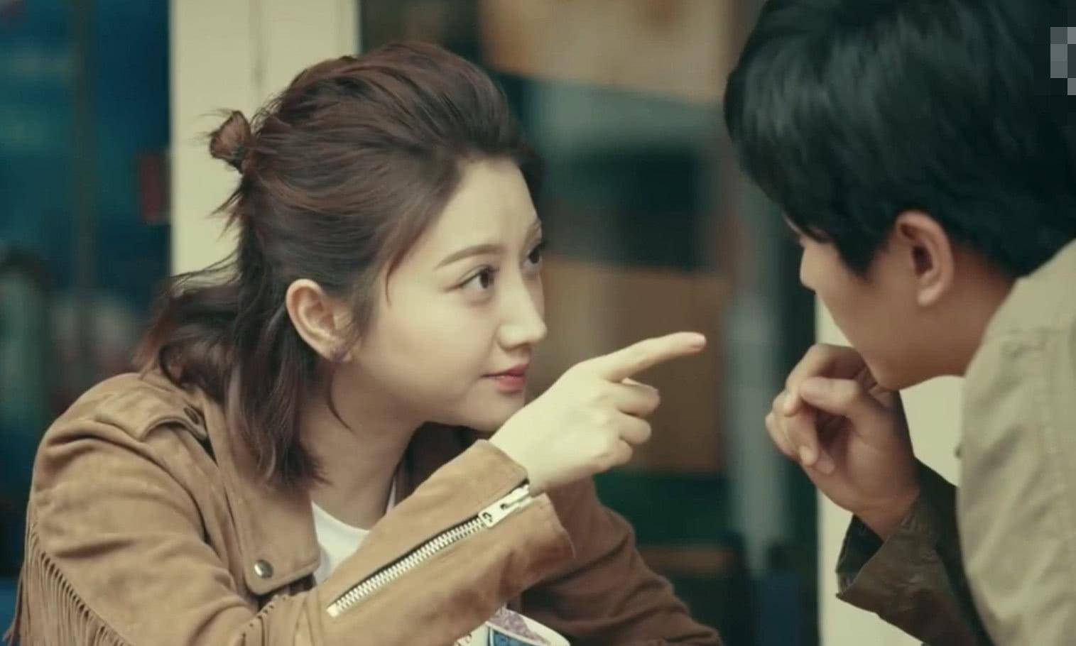 陈晓三个词形容跟景甜合作感受,力赞对方敬业功课足!