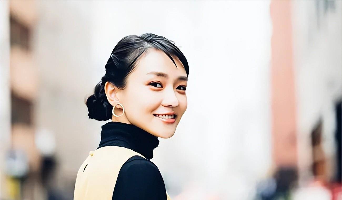 27岁的奈绪，疯批美女的代表，让人又爱又怕，特色鲜明印象深刻_手机搜狐网