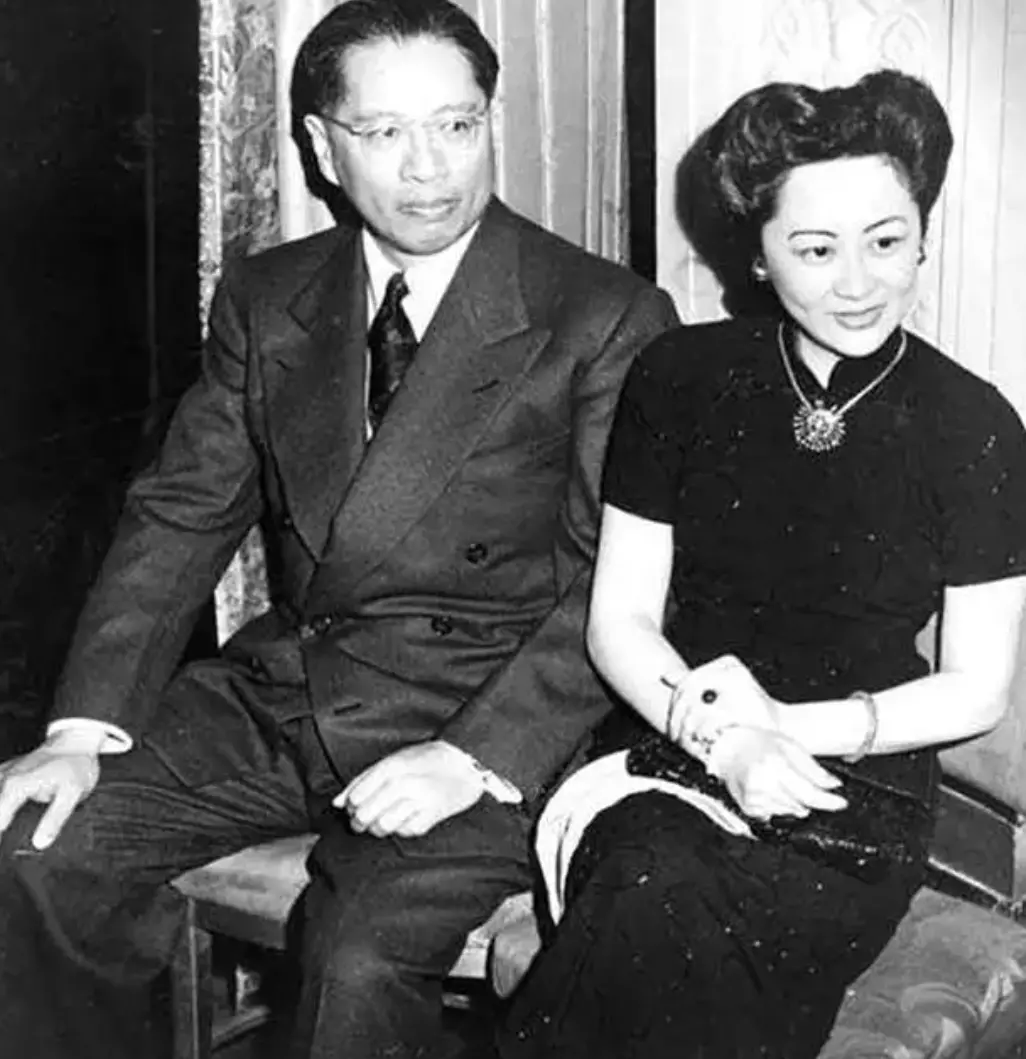 盛升颐_白兰花_客人