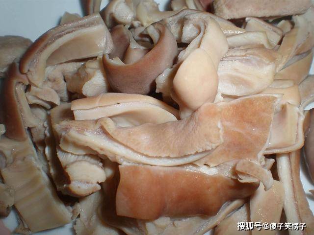 教你美味下饭的椒盐猪肚,香的让人停不下嘴,吃起来很过瘾_美食_做法