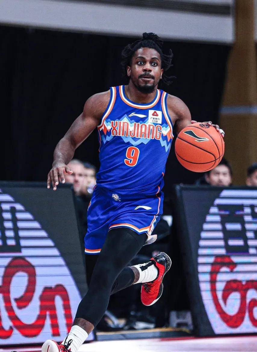 新疆男篮克莱蒙斯砍下55分创造本赛季cba单场新纪录_比赛_山西男篮