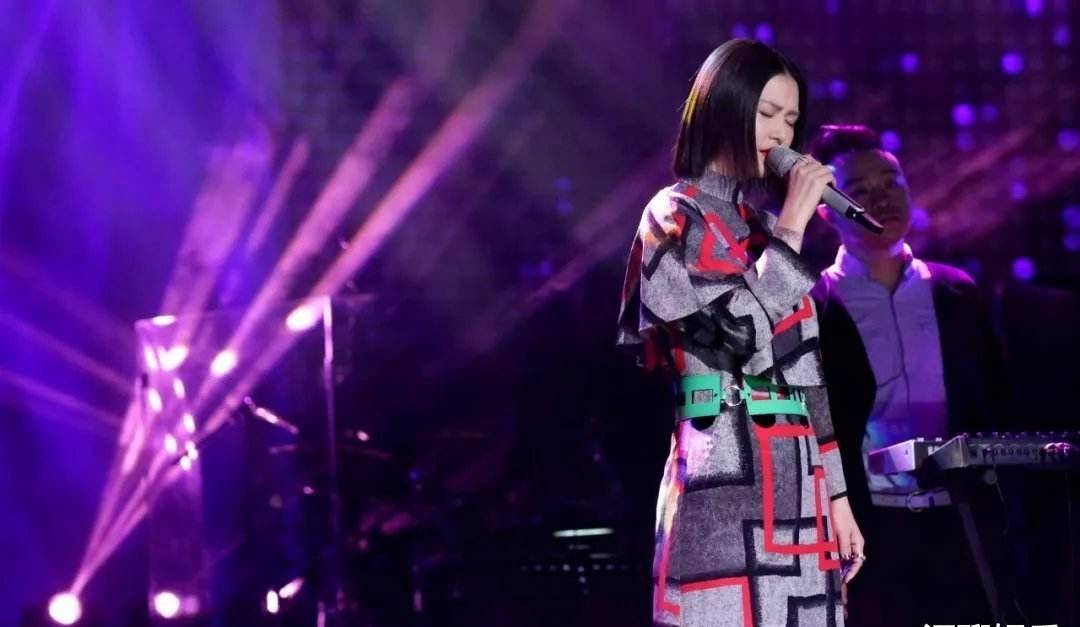歌手,华语乐坛本就严重缺乏女vocal,而谭维维恰恰就是一个足以逆转