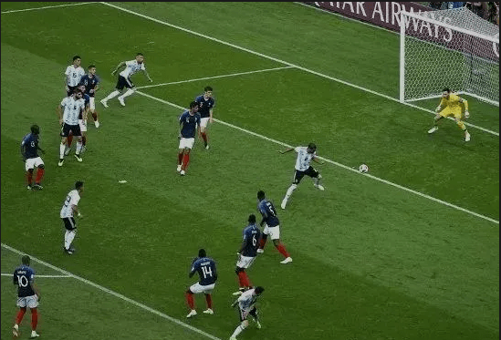 法国媒体称梅西进球无效，球迷回应：姆巴佩第3粒进球也无效