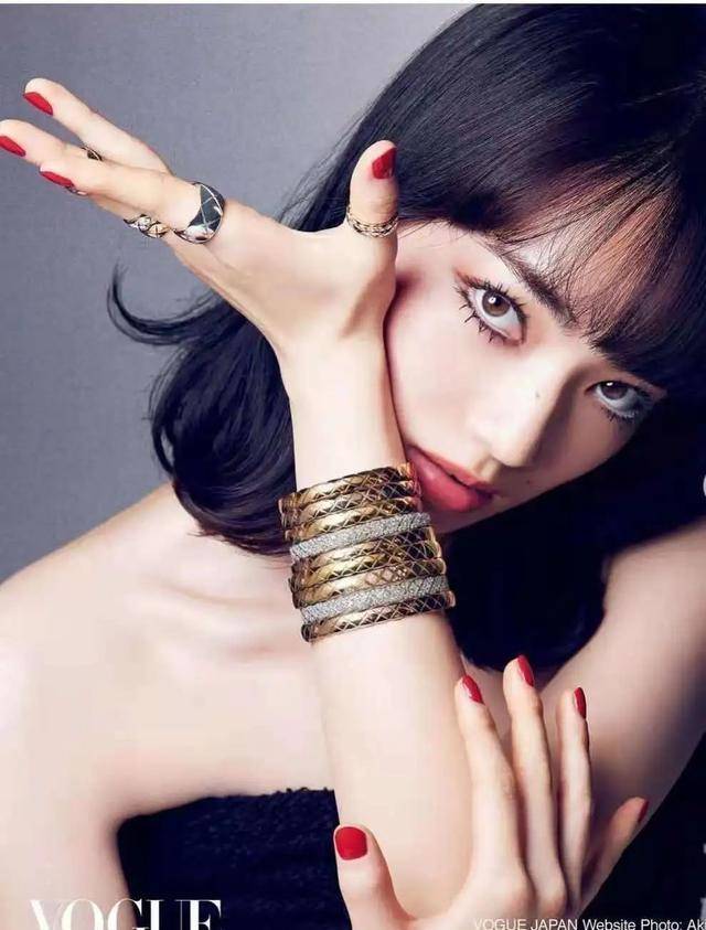 权志龙:"新婚快乐!孩子和妻子都很可爱."_潮流_jennie_女朋友