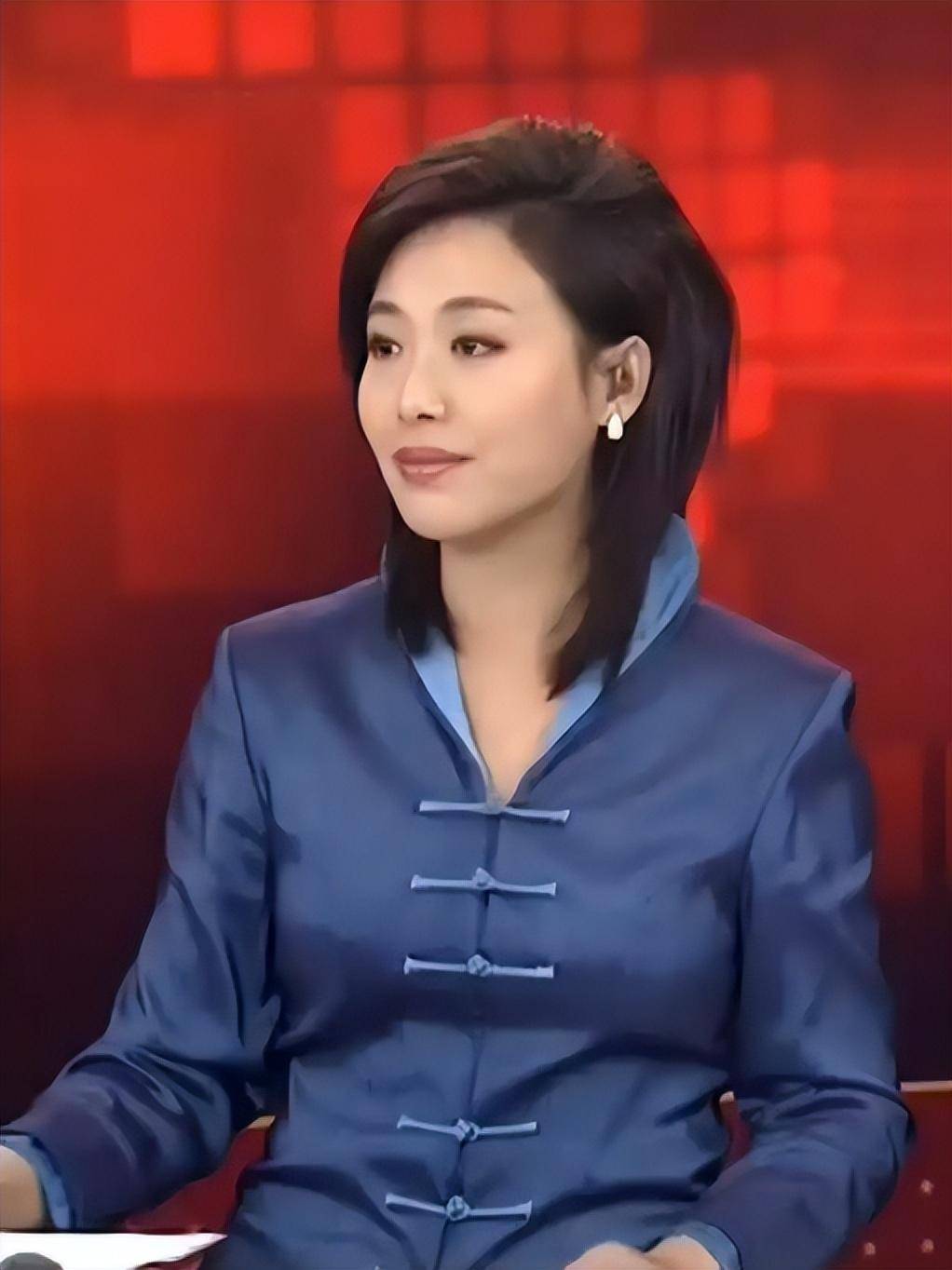 电视主播郑丽:赵普的妻子是谣言,37岁低调产女,丈夫是普通人_父母