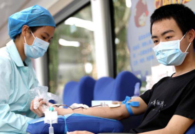 大流行20余天，多地血库告急，为什么献血的越来越少？