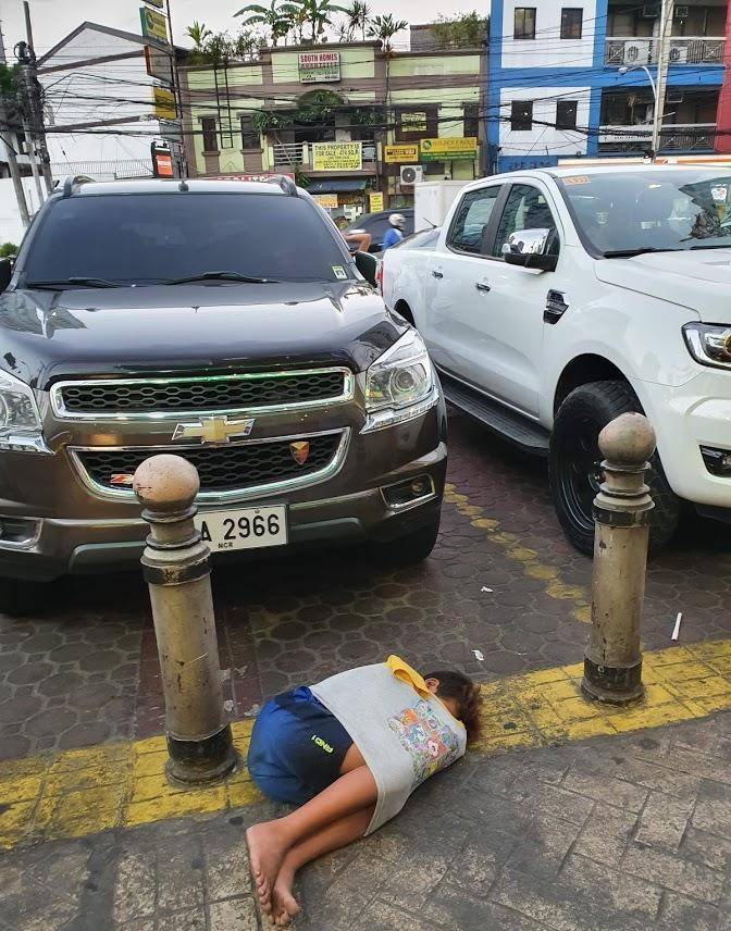马尼拉街景:堵车,美食,热情的菲律宾人,遍布的天主教堂_宿务_地方