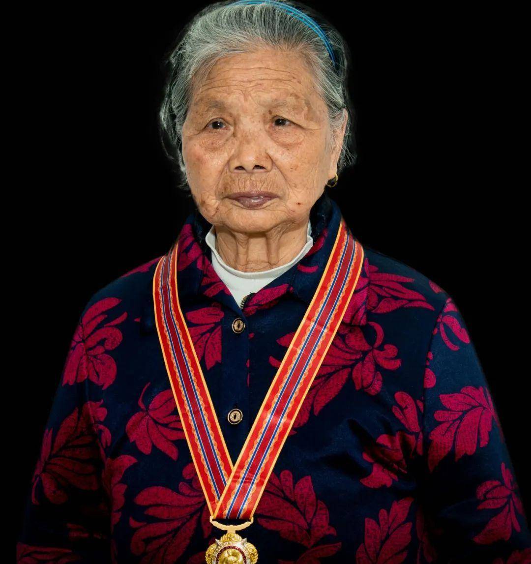 一生难忘口述/陈月兰 整理/谢玲玲【人物简介】陈月兰,女,耒阳县第二