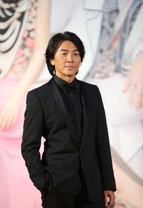 他也一跃成为了一线明星,到现在为止,郑伊健所饰演的陈浩南,依然是