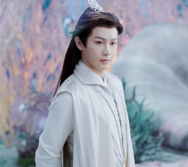 王佑硕是来自浙江温州的一位帅气男星.