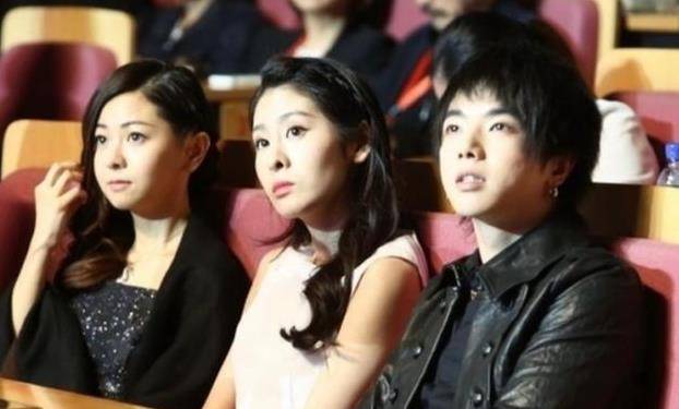 华晨宇女儿正脸被拍,长相犹如翻版张碧晨,2岁已初具女神模样_孩子