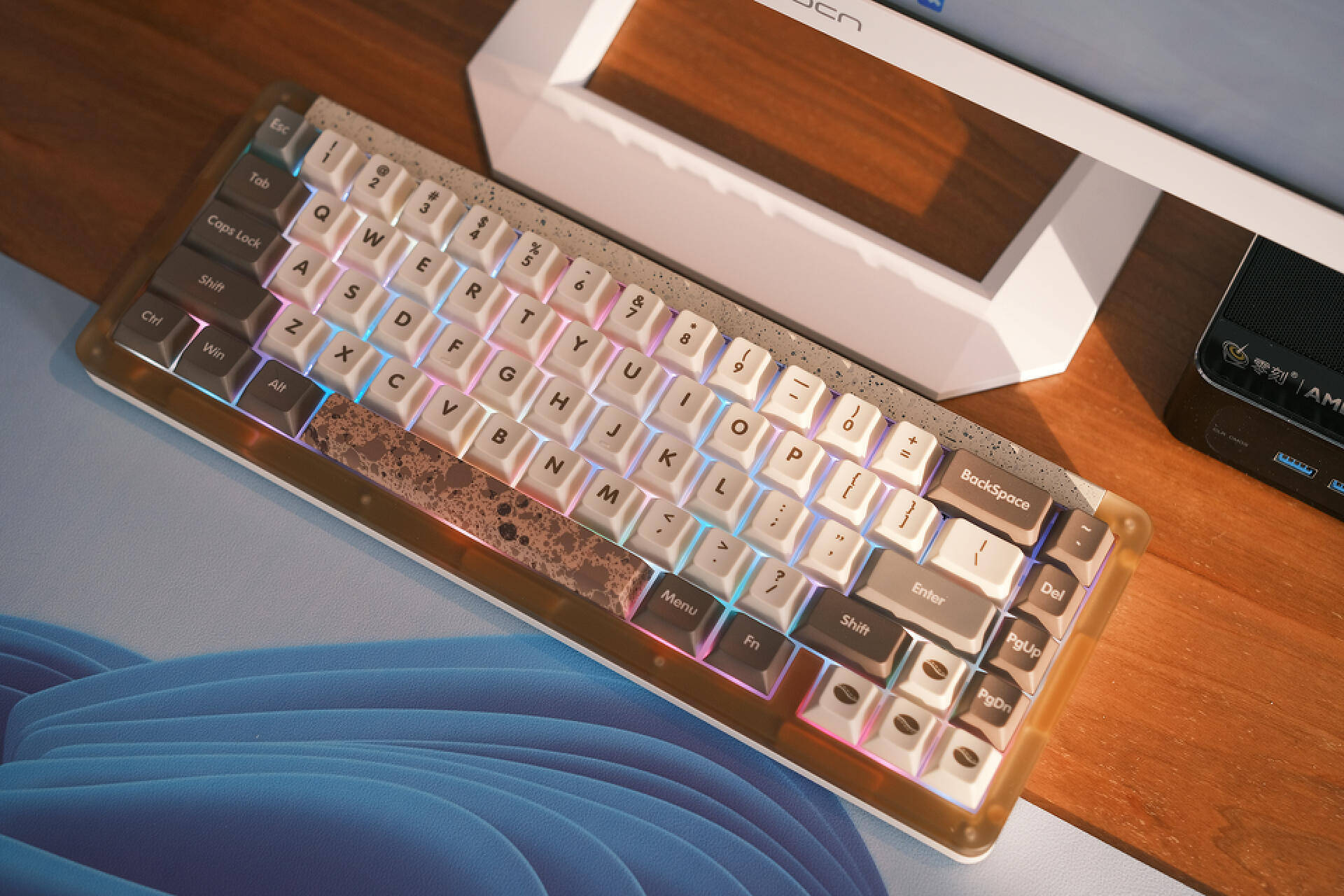 大理石般的美感,IDOBAO ID67 PLUS机械键盘测评,手感与颜值并存