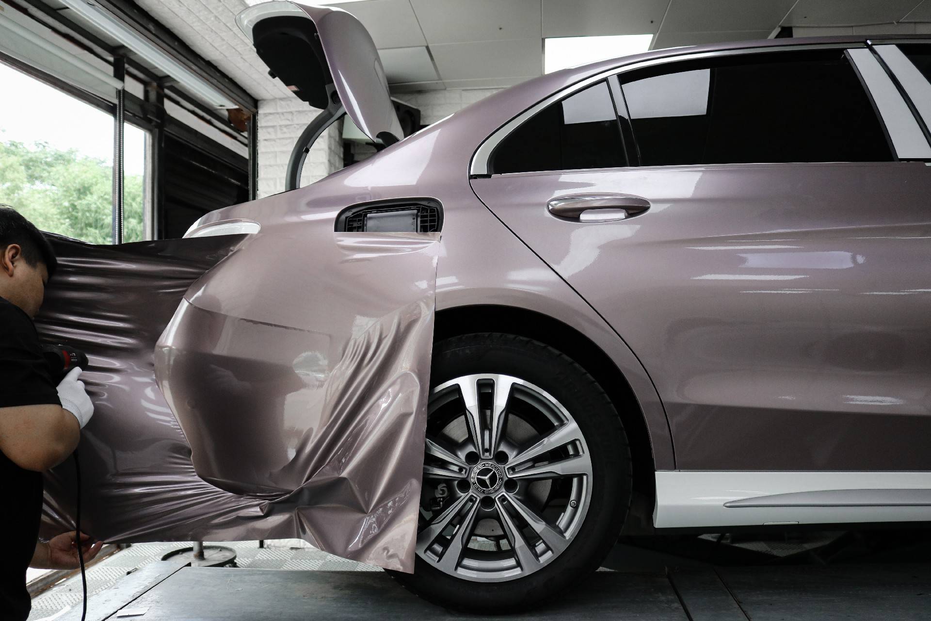 保定xpel奥孚森:汽车改色膜几年后撕下会造成车漆的损伤吗?