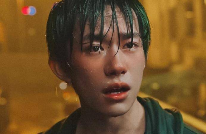 易烊千玺别墅意外曝光,高档住宅价值过亿,毛坯房都要2500多万!