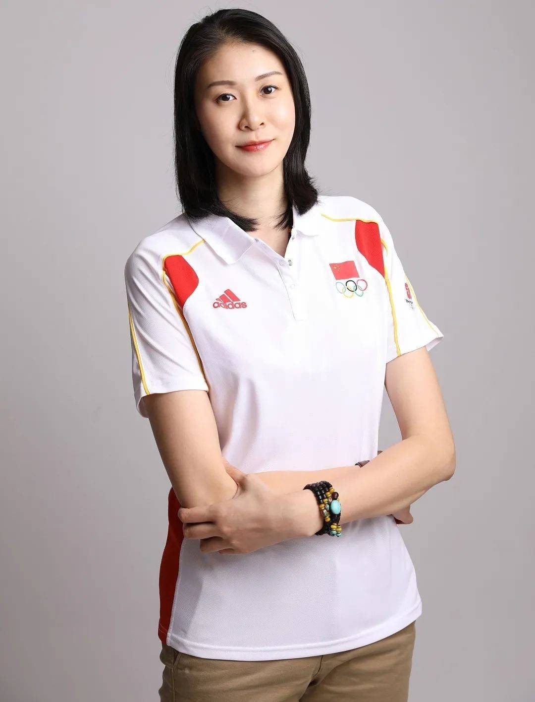 15年军旅生涯,上尉军衔,调到体育局,赵蕊蕊的年薪是多少?