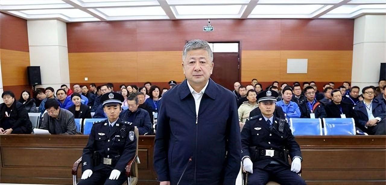 内蒙古巨贪李建平:涉事金额高达30亿,用"石头剪刀布"来选领导_工作