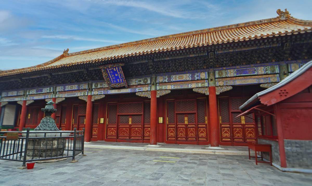 北京雍和宫本是一座粪场旁的王府,却走出了两位皇帝_乾隆_碑亭_规格