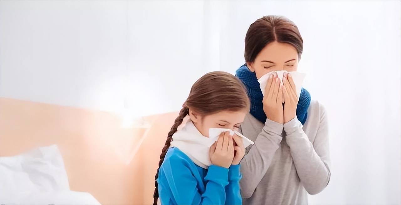 孩子发烧如何区分是普通感冒还是新冠呢？可看以下3个标准