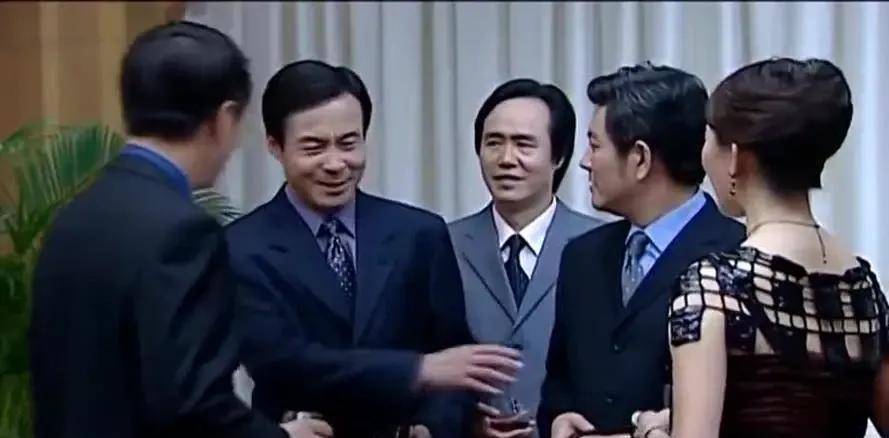 罪域:市委书记郑毅然为何不怕常务副市长李子涛跟市长郭守义联手_辉煌