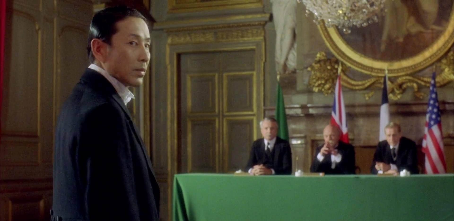 30岁的许晴搭档陈道明的经典电影,揭露西方帝国主义的伪善真面目