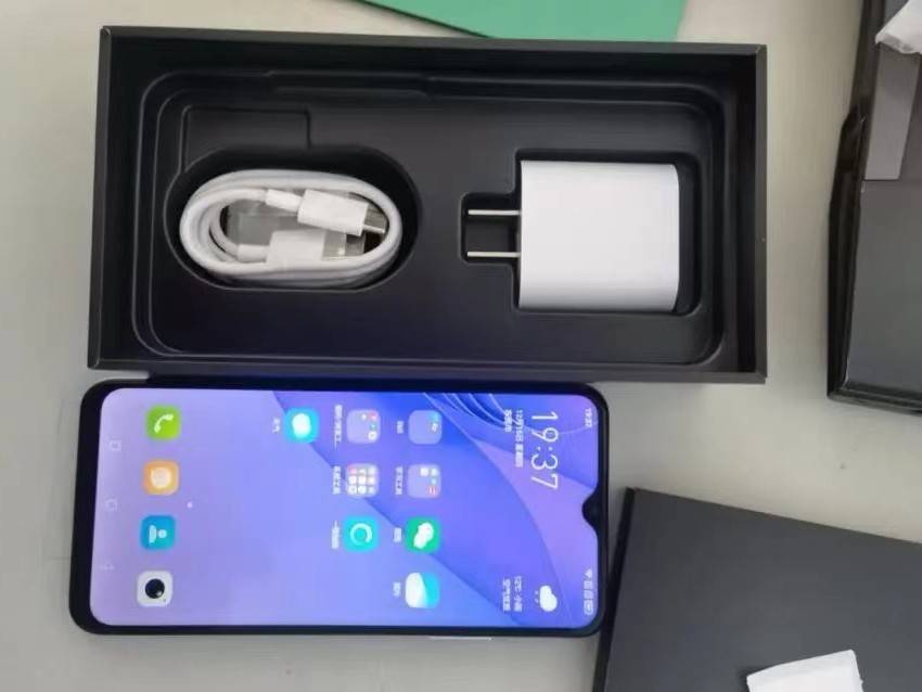 360良心了,防沉迷戒网瘾手机跌至1598元,赶紧送给小孩吧!