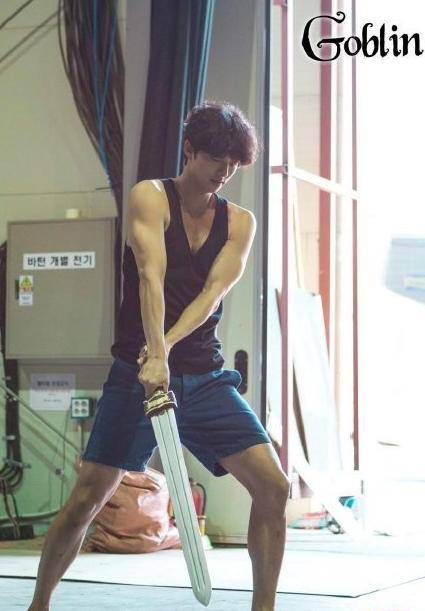 健身教练曝光孔刘肌肉照,身材惊人!饮食管理相当严格_一身_标准_大叔