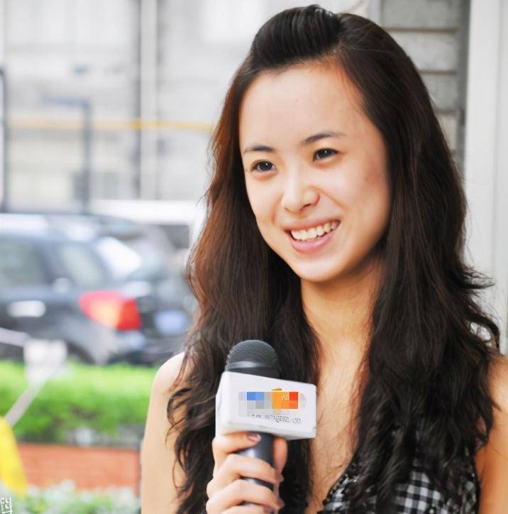 24岁选择嫁42岁同行,今丈夫患病不离不弃_程雷_王萌萌_爱情