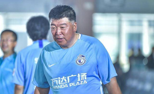 52岁足球名宿小王涛离世,大连万达55场不败王朝4人已离世_足坛_中国