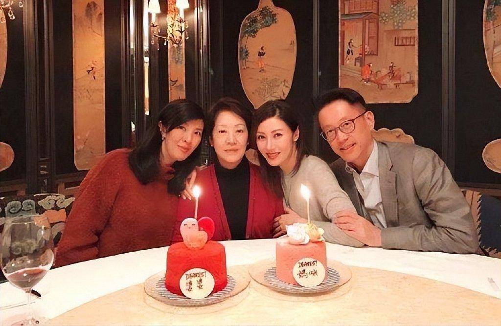 李嘉欣李嘉明:长相迥异各有心机,大龄嫁豪门,皆因善使手段逼婚_李佳明