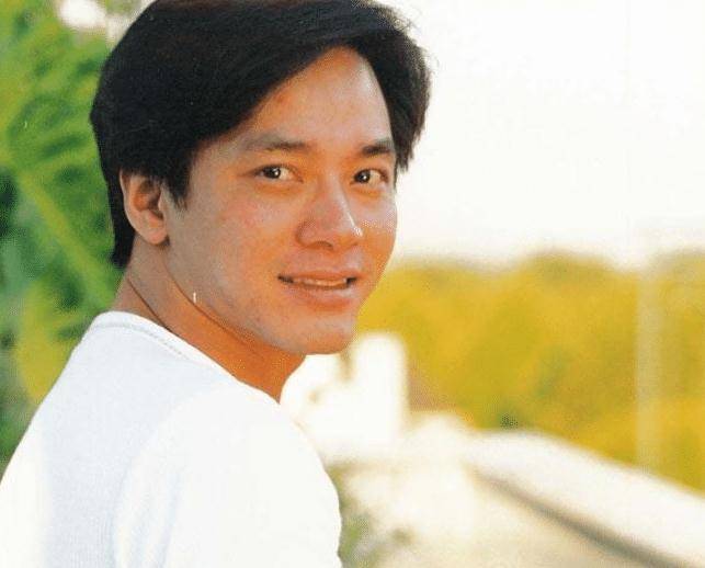 她是35岁的女模特刘芊妤,跟唐季礼好了将近两年的时间就结婚了.