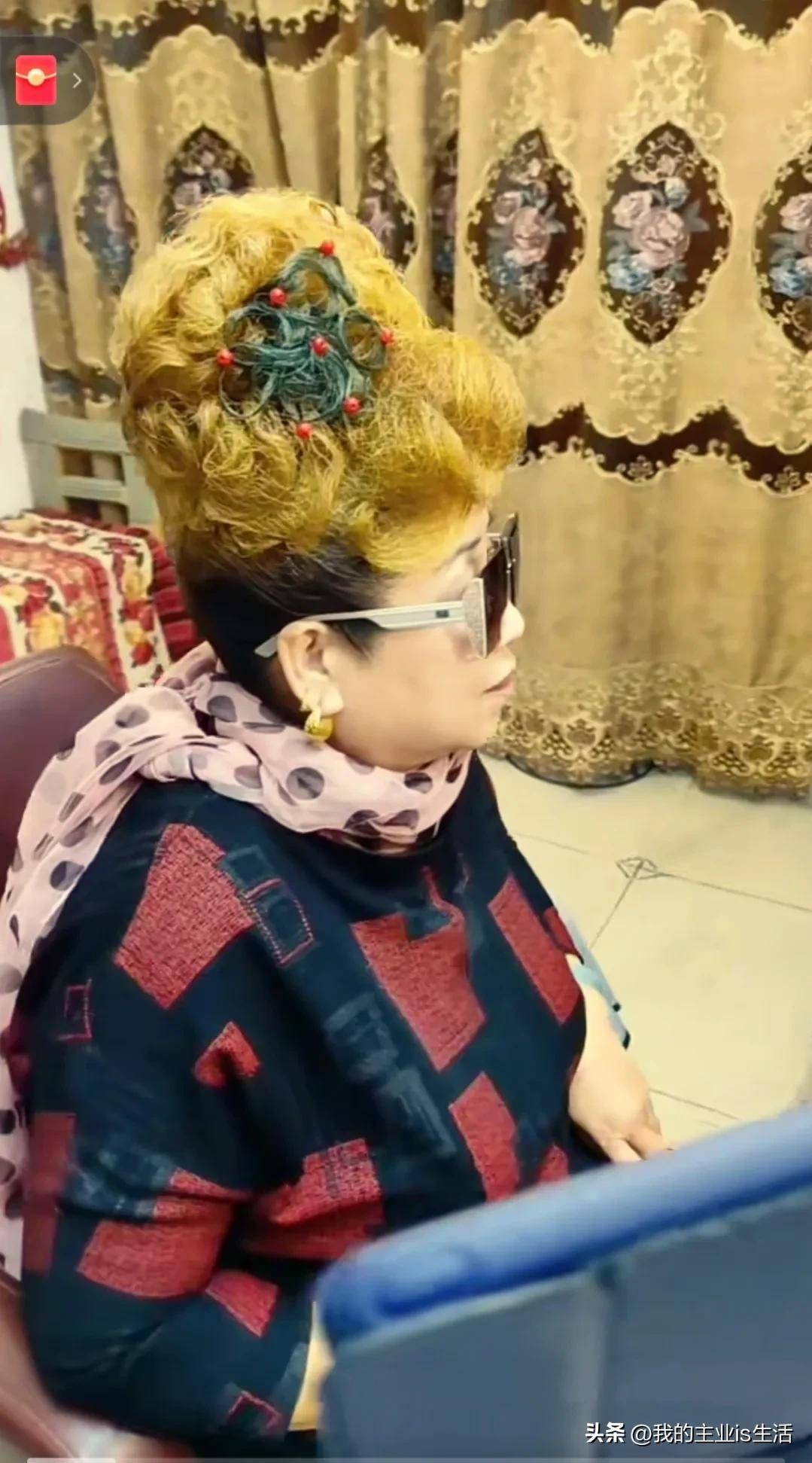 天津大姨这盘发简直绝了!_发型_生活_网友