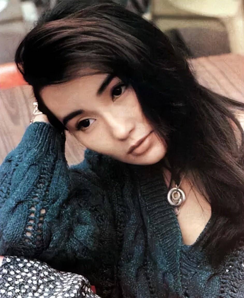张曼玉年轻照合集:如此独特之美,配得上26次影后殊荣,值得珍藏_模样