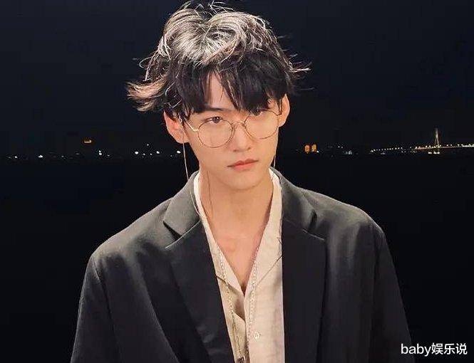 余景天也塌房辟谣变相证实,秀粉塌房元年?