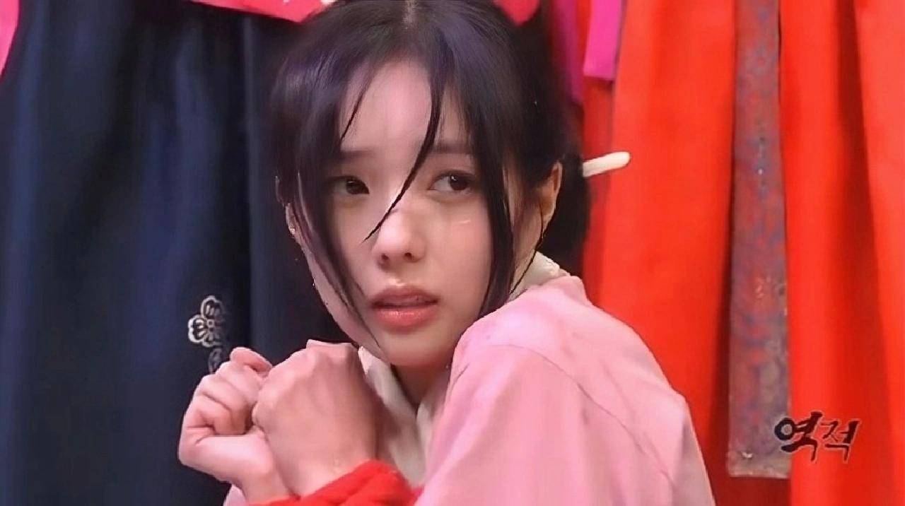 蔡秀彬1994年7月出生,2014年出道,却在中国内地名气寥寥.