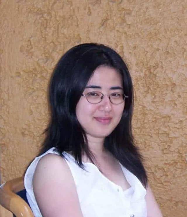 在哈佛的日子里,田晓菲遇到了日后影响了自己的另一半--宇文所安,宇文