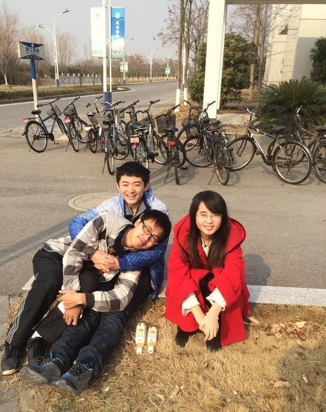 河北"神童"申怡飞:15岁考入东南大学,22岁5g方案被华为采用_父母_孩子