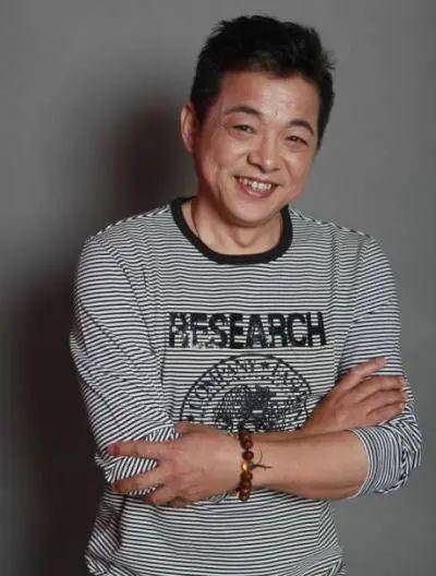 老戏骨曾演"刘全",晚年凄凉四世同住小破房,霉菌杂物随处可见_张春年