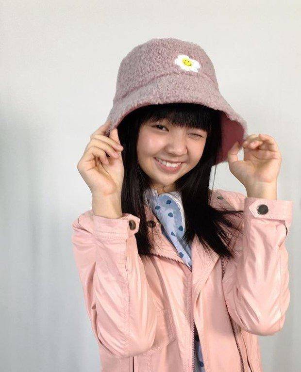 吴以涵4岁时就拍策划出道,之后演出《终极恶女》,《长不大的爸爸》