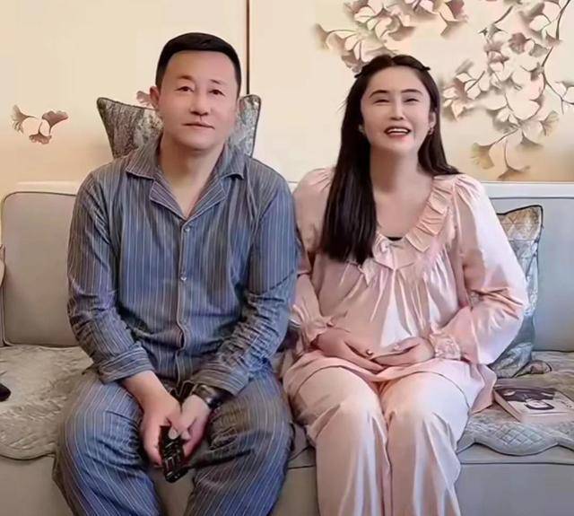 演员长贵发视频,表示现在妻子嫌我太老,以前结婚的时候没嫌弃_批评